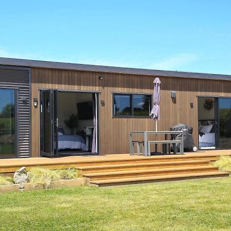 Villa Peaceful On Pembroke Stratford Exterior foto